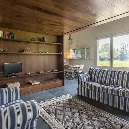 Будинок відпочинку Relax E Mare В'яреджо